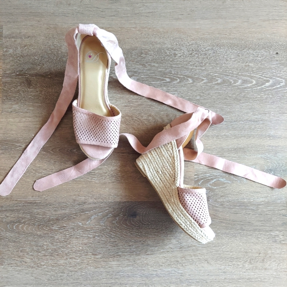 D♡ Pink Ballet Tie Up Wedges
